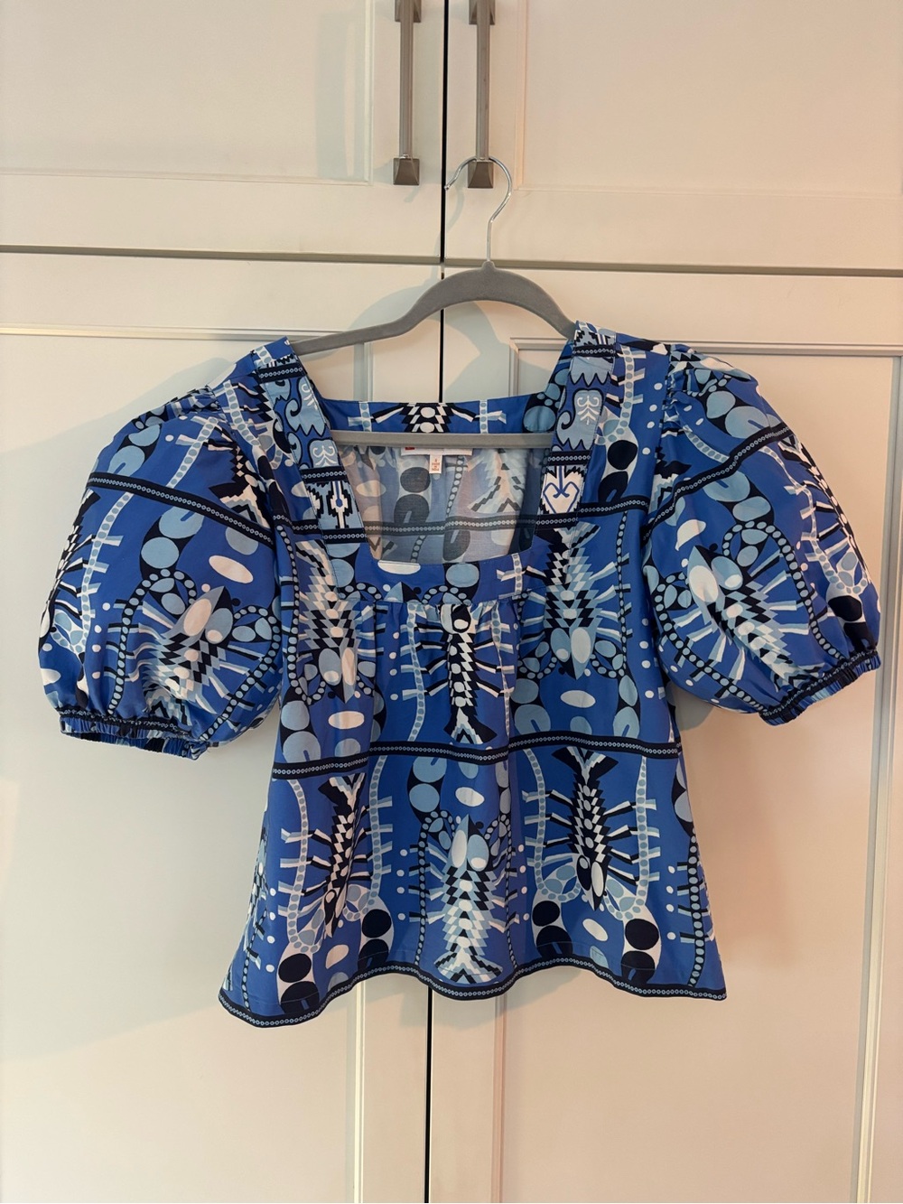 Jude Connally Blue Patterned Puff-Sleeve Blouse